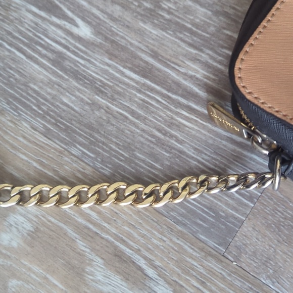 Michael kors crossbody - Picture 4 of 13